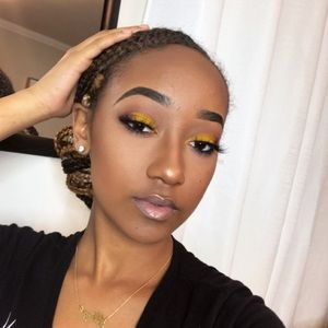 Meet your Posher, Brianna